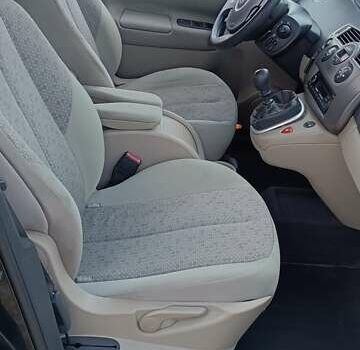 Чорний Рено Сценік, об'ємом двигуна 2 л та пробігом 203 тис. км за 5300 $, фото 5 на Automoto.ua