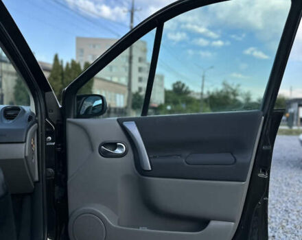 Рено Сценик 2007 в Виннице на Automoto.ua Черный Рено Сценик, объемом двигателя 1.6 л и пробегом 226 тыс. км за 5650 $, фото 41 на Automoto.ua