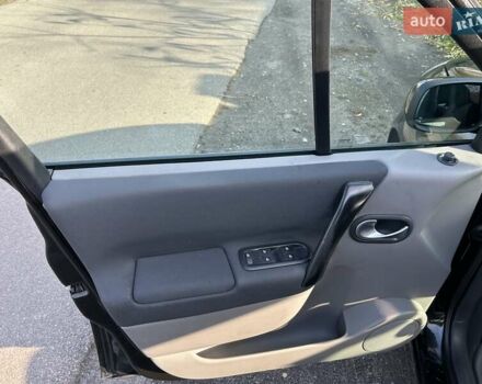 Черный Рено Сценик, объемом двигателя 1.6 л и пробегом 187 тыс. км за 6000 $, фото 26 на Automoto.ua