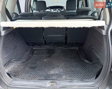 Черный Рено Сценик, объемом двигателя 1.5 л и пробегом 193 тыс. км за 4600 $, фото 9 на Automoto.ua