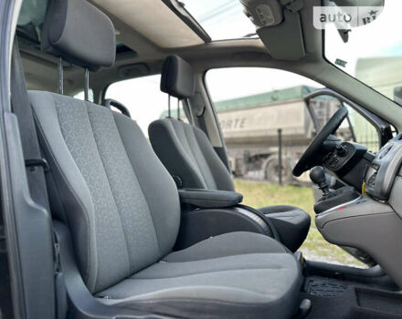 Рено Сценик 2007 в Виннице на Automoto.ua Черный Рено Сценик, объемом двигателя 1.6 л и пробегом 226 тыс. км за 5650 $, фото 44 на Automoto.ua