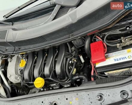 Черный Рено Сценик, объемом двигателя 1.6 л и пробегом 212 тыс. км за 5800 $, фото 37 на Automoto.ua