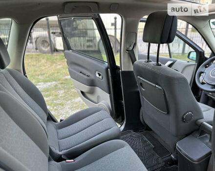 Рено Сценик 2007 в Виннице на Automoto.ua Черный Рено Сценик, объемом двигателя 1.6 л и пробегом 226 тыс. км за 5650 $, фото 50 на Automoto.ua