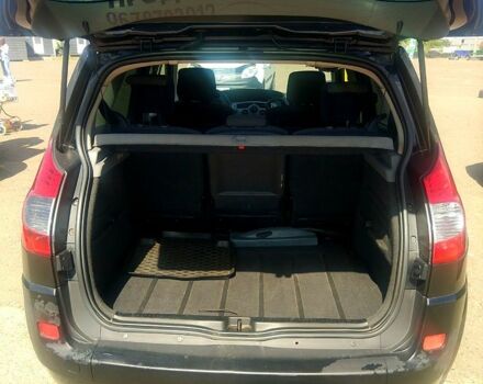 Рено Сценик 2007 в Одессе на Automoto.ua Черный Рено Сценик, объемом двигателя 1.5 л и пробегом 0 тыс. км за 4600 $, фото 8 на Automoto.ua