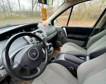 Черный Рено Сценик, объемом двигателя 1.6 л и пробегом 240 тыс. км за 4900 $, фото 8 на Automoto.ua