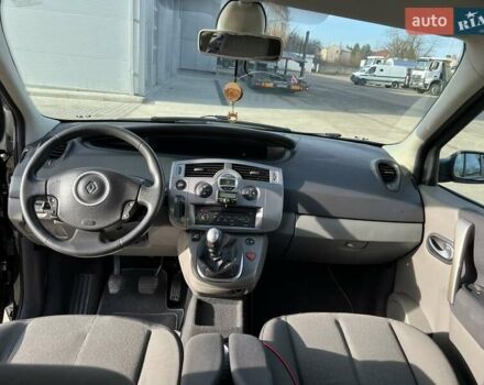 Черный Рено Сценик, объемом двигателя 2 л и пробегом 261 тыс. км за 5600 $, фото 3 на Automoto.ua