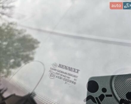 Черный Рено Сценик, объемом двигателя 1.6 л и пробегом 185 тыс. км за 5800 $, фото 14 на Automoto.ua