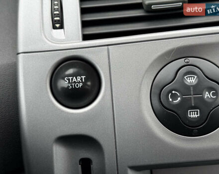 Черный Рено Сценик, объемом двигателя 1.9 л и пробегом 260 тыс. км за 4850 $, фото 47 на Automoto.ua