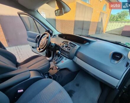 Черный Рено Сценик, объемом двигателя 1.6 л и пробегом 169 тыс. км за 5800 $, фото 7 на Automoto.ua