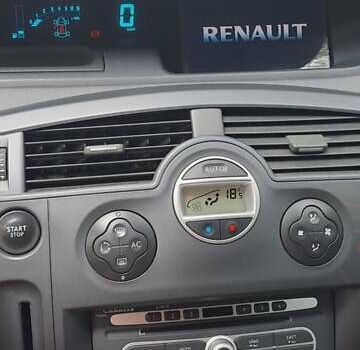 Черный Рено Сценик, объемом двигателя 2 л и пробегом 233 тыс. км за 5950 $, фото 6 на Automoto.ua