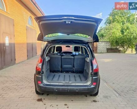 Черный Рено Сценик, объемом двигателя 1.6 л и пробегом 174 тыс. км за 5800 $, фото 5 на Automoto.ua