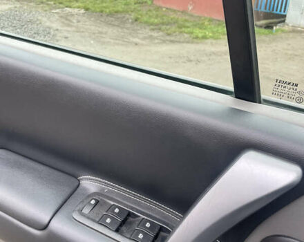 Черный Рено Сценик, объемом двигателя 1.6 л и пробегом 212 тыс. км за 5450 $, фото 11 на Automoto.ua