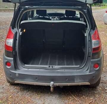 Черный Рено Сценик, объемом двигателя 2 л и пробегом 233 тыс. км за 5950 $, фото 4 на Automoto.ua