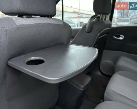 Черный Рено Сценик, объемом двигателя 1.6 л и пробегом 187 тыс. км за 5500 $, фото 30 на Automoto.ua