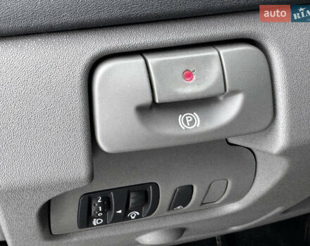 Черный Рено Сценик, объемом двигателя 1.9 л и пробегом 260 тыс. км за 4850 $, фото 35 на Automoto.ua