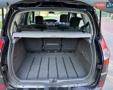 Черный Рено Сценик, объемом двигателя 1.6 л и пробегом 186 тыс. км за 5450 $, фото 35 на Automoto.ua