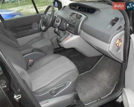 Черный Рено Сценик, объемом двигателя 1.6 л и пробегом 161 тыс. км за 6200 $, фото 9 на Automoto.ua