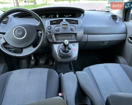 Черный Рено Сценик, объемом двигателя 1.6 л и пробегом 186 тыс. км за 5450 $, фото 14 на Automoto.ua