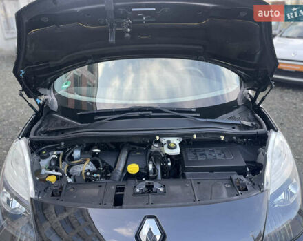 Черный Рено Сценик, объемом двигателя 1.5 л и пробегом 149 тыс. км за 8800 $, фото 15 на Automoto.ua