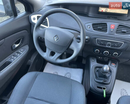 Черный Рено Сценик, объемом двигателя 1.5 л и пробегом 149 тыс. км за 8800 $, фото 37 на Automoto.ua