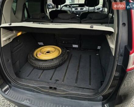 Черный Рено Сценик, объемом двигателя 1.4 л и пробегом 161 тыс. км за 5999 $, фото 31 на Automoto.ua