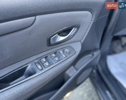 Черный Рено Сценик, объемом двигателя 1.5 л и пробегом 149 тыс. км за 8800 $, фото 35 на Automoto.ua