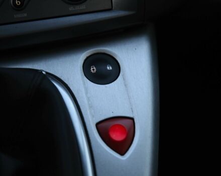 Рено Сценик 2009 в Харькове на Automoto.ua Черный Рено Сценик, объемом двигателя 1.5 л и пробегом 211 тыс. км за 5950 $, фото 19 на Automoto.ua