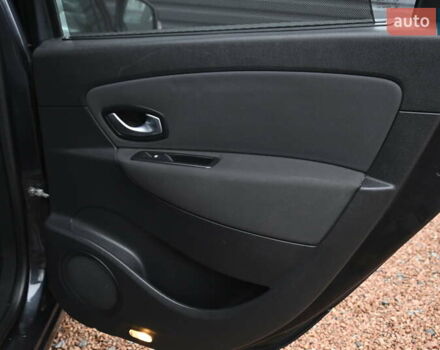 Чорний Рено Сценік, об'ємом двигуна 1.6 л та пробігом 206 тис. км за 6999 $, фото 29 на Automoto.ua