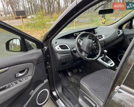 Черный Рено Сценик, объемом двигателя 1.87 л и пробегом 300 тыс. км за 6500 $, фото 9 на Automoto.ua