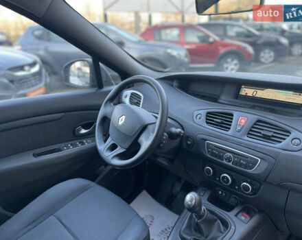 Черный Рено Сценик, объемом двигателя 1.5 л и пробегом 149 тыс. км за 8800 $, фото 43 на Automoto.ua