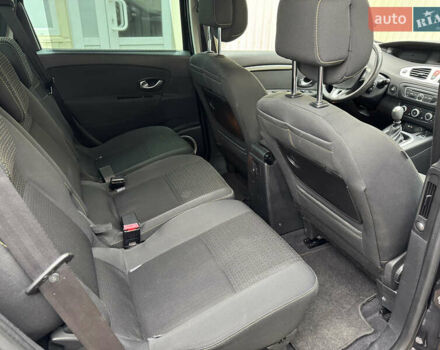 Чорний Рено Сценік, об'ємом двигуна 1.46 л та пробігом 247 тис. км за 6499 $, фото 10 на Automoto.ua