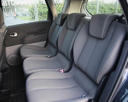 Рено Сценик 2009 в Харькове на Automoto.ua Черный Рено Сценик, объемом двигателя 1.5 л и пробегом 211 тыс. км за 5950 $, фото 7 на Automoto.ua