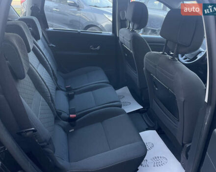 Черный Рено Сценик, объемом двигателя 1.5 л и пробегом 149 тыс. км за 8800 $, фото 24 на Automoto.ua