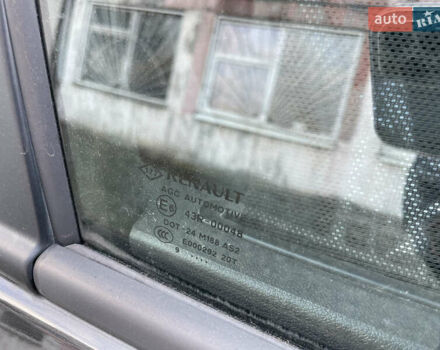 Черный Рено Сценик, объемом двигателя 1.5 л и пробегом 149 тыс. км за 8800 $, фото 67 на Automoto.ua