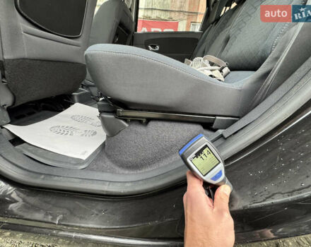 Черный Рено Сценик, объемом двигателя 1.5 л и пробегом 149 тыс. км за 8800 $, фото 86 на Automoto.ua