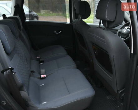 Чорний Рено Сценік, об'ємом двигуна 1.6 л та пробігом 206 тис. км за 6999 $, фото 30 на Automoto.ua