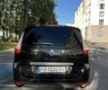 Рено Сценик 2009 в Виннице на Automoto.ua Черный Рено Сценик, объемом двигателя 2 л и пробегом 187 тыс. км за 7999 $, фото 3 на Automoto.ua