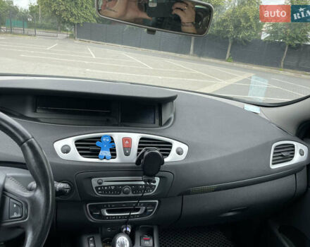 Черный Рено Сценик, объемом двигателя 1.46 л и пробегом 260 тыс. км за 6400 $, фото 12 на Automoto.ua