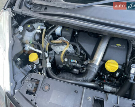 Черный Рено Сценик, объемом двигателя 1.5 л и пробегом 149 тыс. км за 8800 $, фото 18 на Automoto.ua