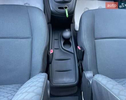 Черный Рено Сценик, объемом двигателя 1.5 л и пробегом 149 тыс. км за 8800 $, фото 38 на Automoto.ua