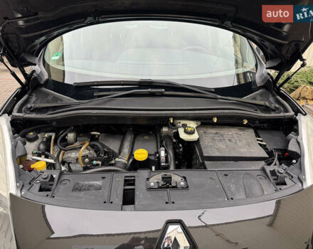 Чорний Рено Сценік, об'ємом двигуна 1.46 л та пробігом 247 тис. км за 6499 $, фото 13 на Automoto.ua