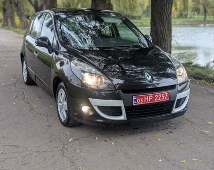 Рено Сценик 2010 в Ровно на Automoto.ua Черный Рено Сценик, объемом двигателя 1.6 л и пробегом 231 тыс. км за 7500 $, фото 4 на Automoto.ua