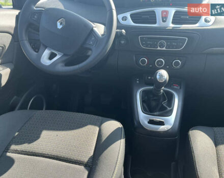 Черный Рено Сценик, объемом двигателя 1.6 л и пробегом 150 тыс. км за 6850 $, фото 35 на Automoto.ua