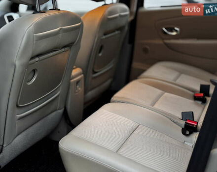 Чорний Рено Сценік, об'ємом двигуна 2 л та пробігом 168 тис. км за 8900 $, фото 7 на Automoto.ua