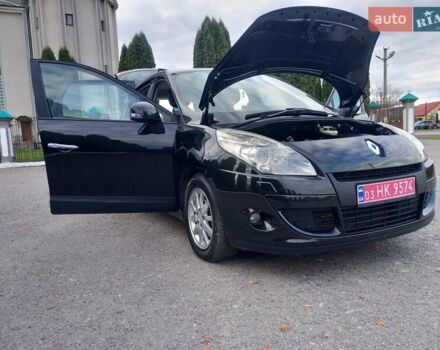 Рено Сценик 2010 в Дубно на Automoto.ua Черный Рено Сценик, объемом двигателя 1.5 л и пробегом 220 тыс. км за 6950 $, фото 69 на Automoto.ua