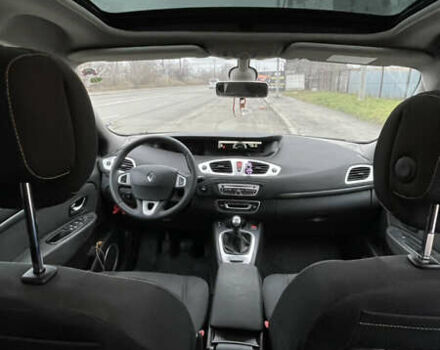 Чорний Рено Сценік, об'ємом двигуна 1.6 л та пробігом 303 тис. км за 5900 $, фото 7 на Automoto.ua