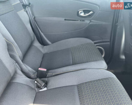Черный Рено Сценик, объемом двигателя 1.6 л и пробегом 150 тыс. км за 6850 $, фото 36 на Automoto.ua