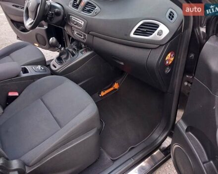 Рено Сценик 2010 в Дубно на Automoto.ua Черный Рено Сценик, объемом двигателя 1.5 л и пробегом 220 тыс. км за 6950 $, фото 60 на Automoto.ua