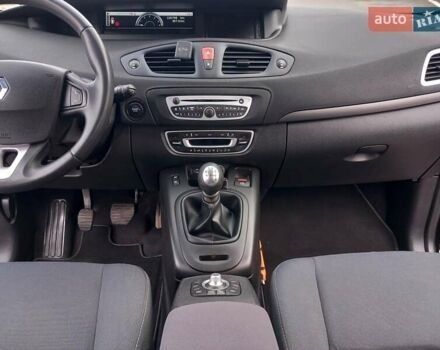 Рено Сценик 2010 в Дубно на Automoto.ua Черный Рено Сценик, объемом двигателя 1.5 л и пробегом 220 тыс. км за 6950 $, фото 36 на Automoto.ua