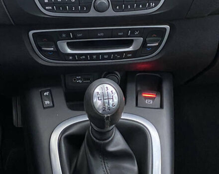 Черный Рено Сценик, объемом двигателя 1.5 л и пробегом 220 тыс. км за 8200 $, фото 10 на Automoto.ua